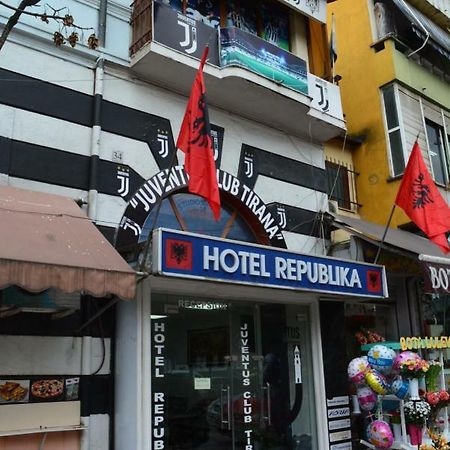 Hotel Republika Тирана Екстер'єр фото
