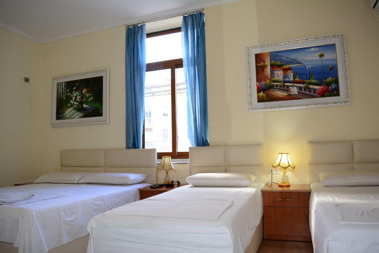 Hotel Republika Тирана Екстер'єр фото